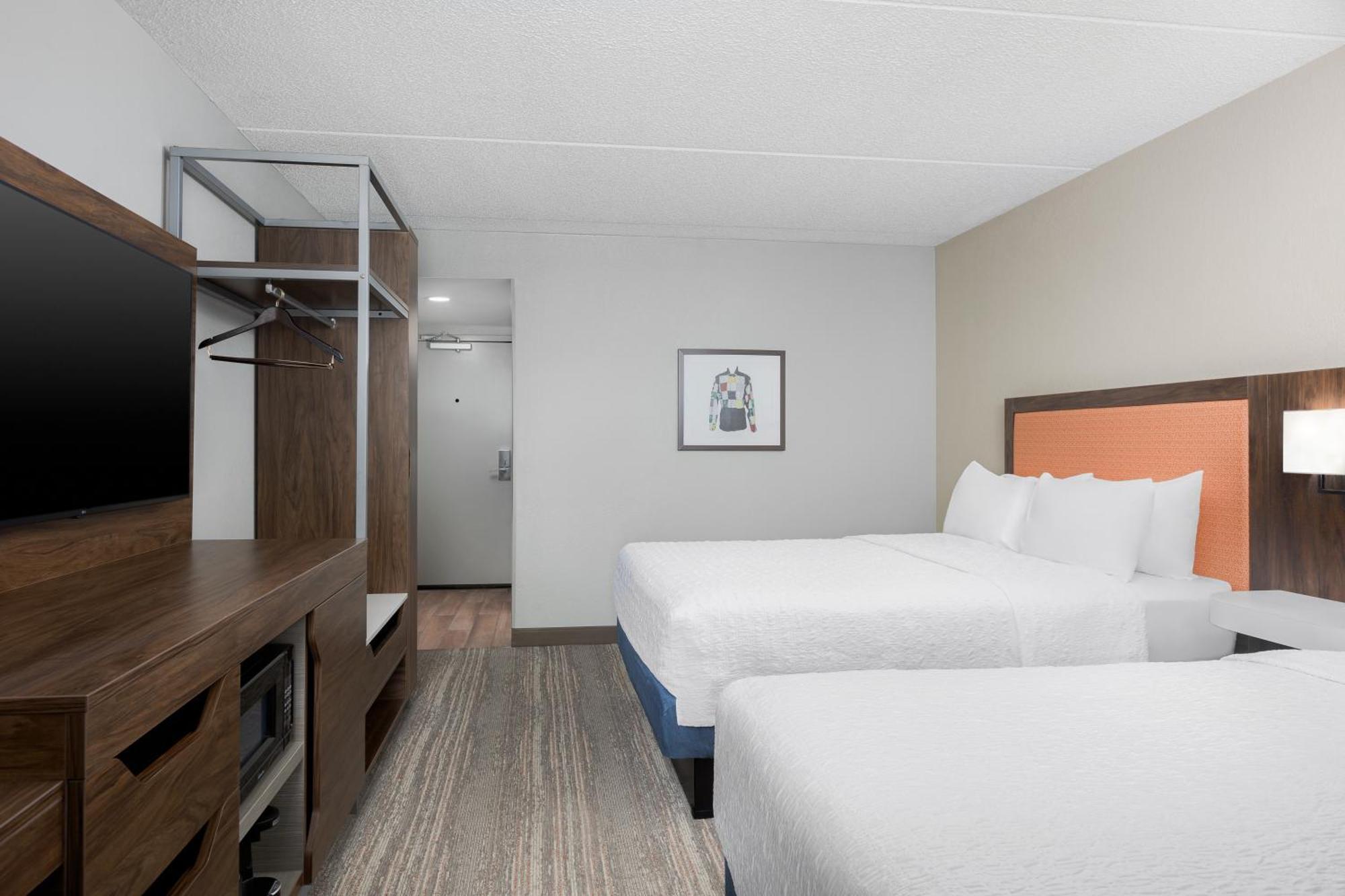 Hampton Inn Louisville Airport Fair/Expo Center Exteriör bild