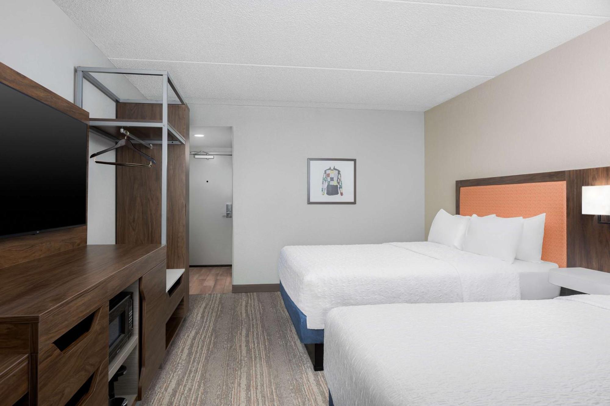 Hampton Inn Louisville Airport Fair/Expo Center Exteriör bild